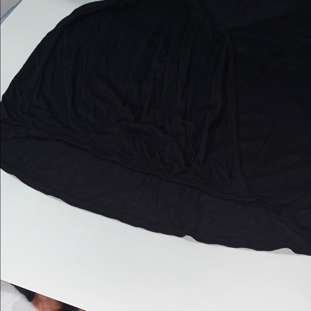 Black tee - Picture 3 of 3